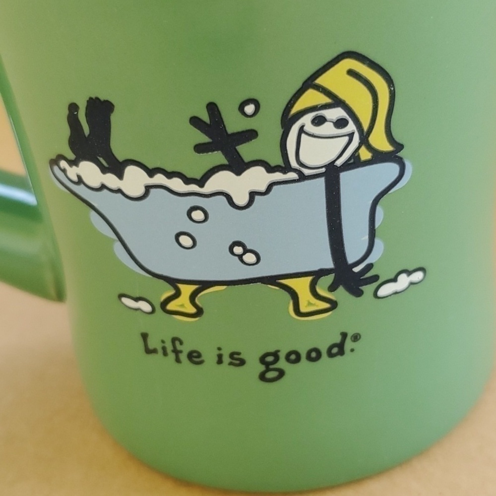 Life is Good green tub soaking mug EUC